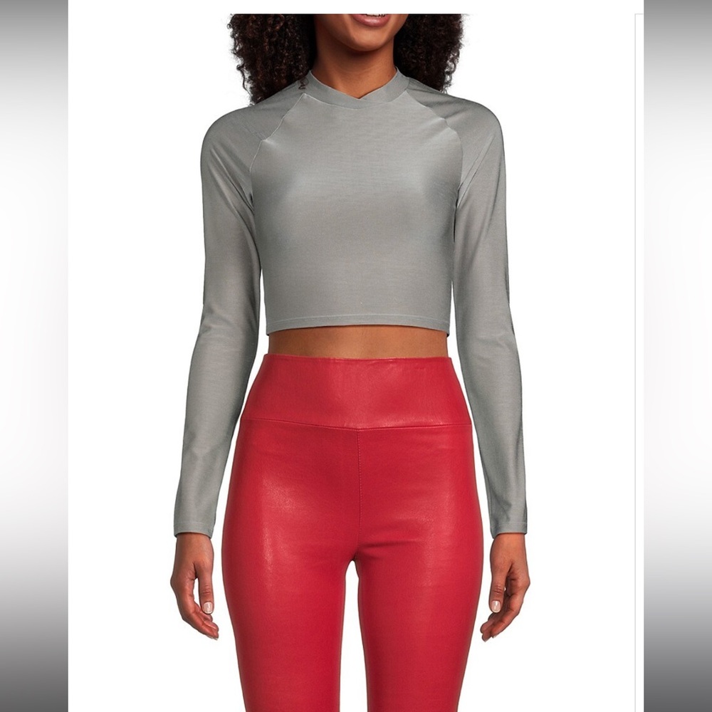 NWT TWENTY MONTREAL GREY CROP TOP ACTIVEWEAR LONG SLEEVE
